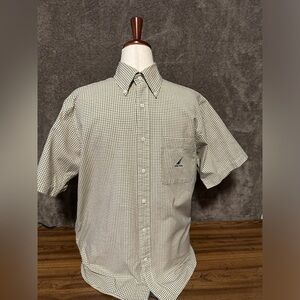 Nautica brand Men’s Short Sleeve Button Down Shirt Tan Check Plaid Size Medium